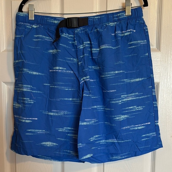 Columbia Omni-Shade men’s blue lined 8” inseam athletic shorts size medium - Picture 1 of 9